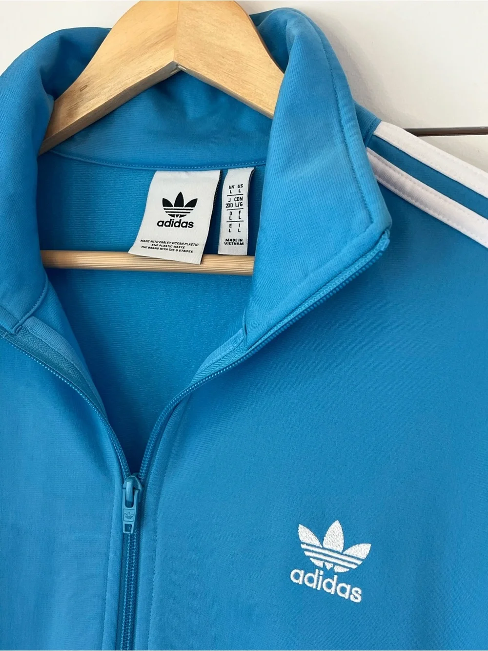 adidas lightweight zip
